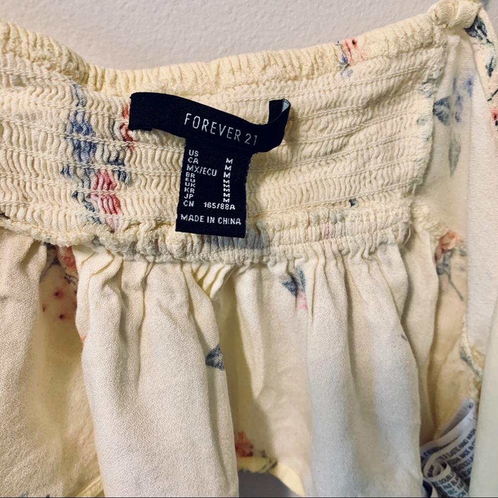 Forever 21 floral crop top. Never used. - Picture 4 of 4